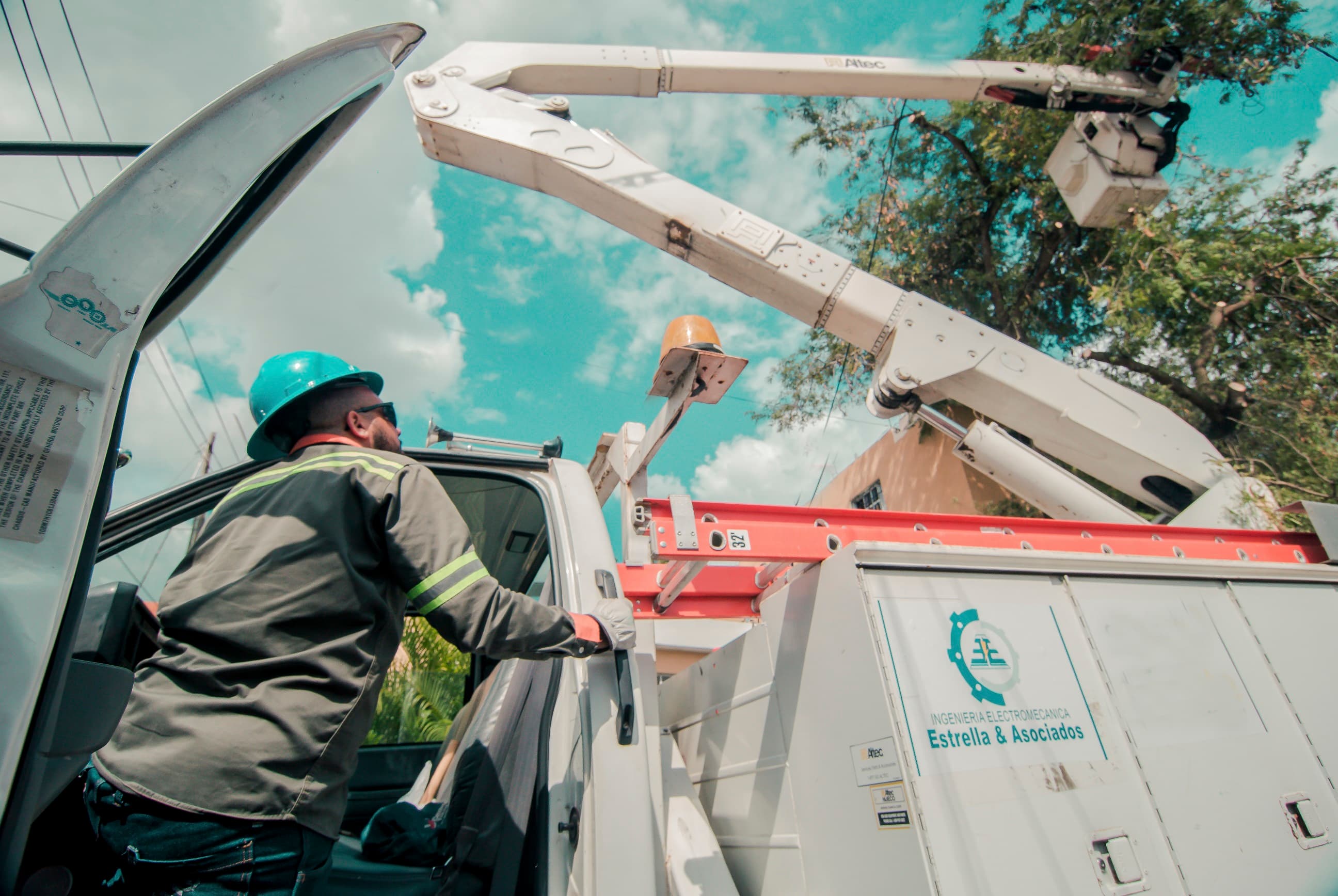 Equipo de ingeniería en obra
